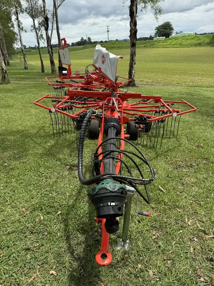 Kuhn GA 6632 Twin Rotor Hay Rake