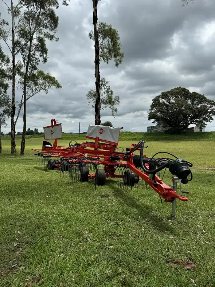 Kuhn GA 6632 Twin Rotor Hay Rake - Image 2